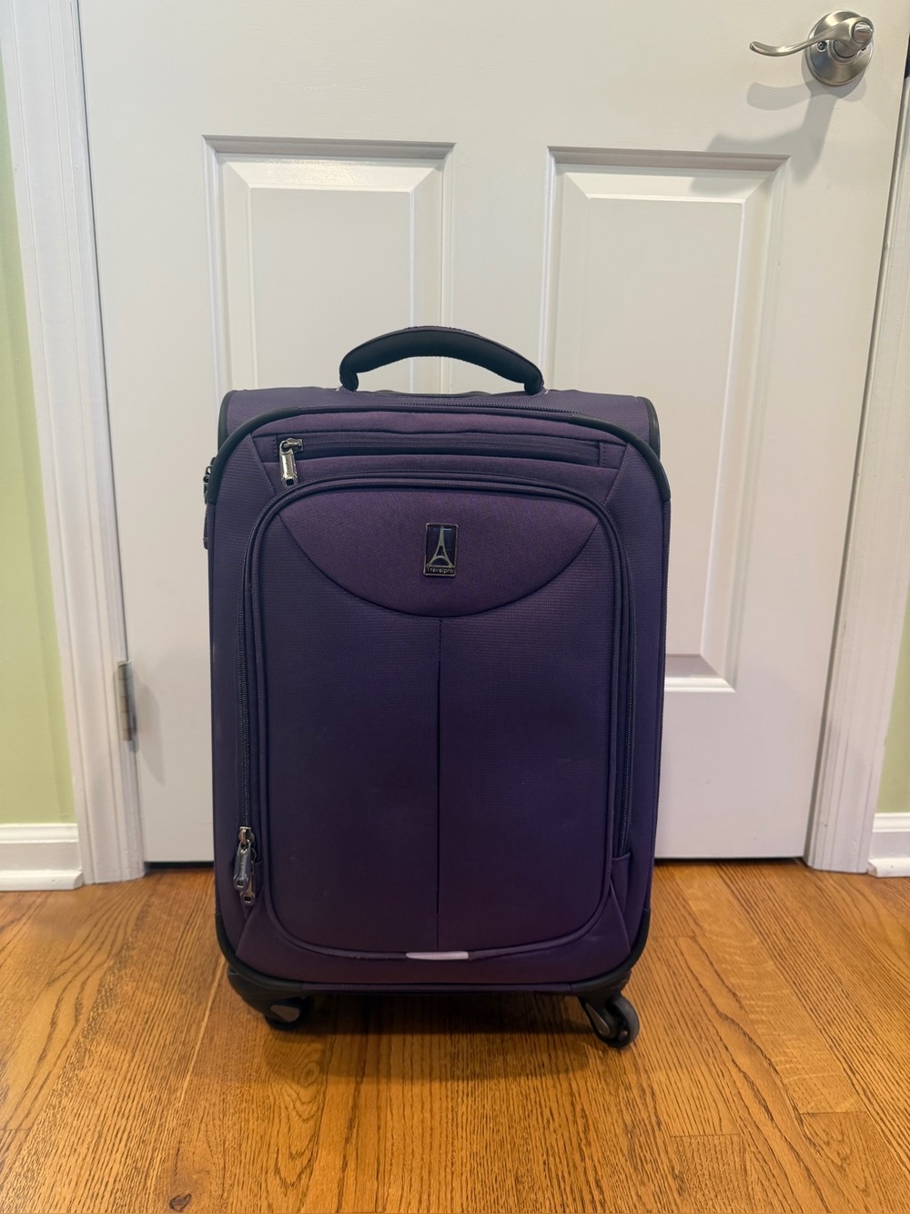 Travelpro Maxlite 5 Carry-On Expandable Spinner 21 inch TP3031C6111